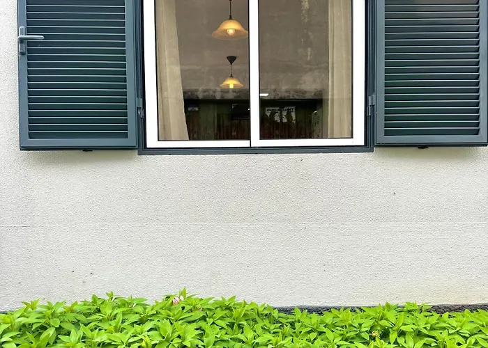 The West House * Calheta (Madeira)